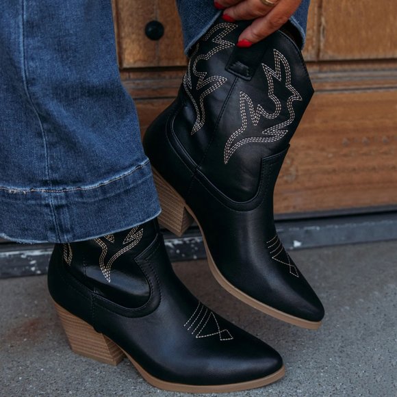 NEW🔥 Pointed Toe Embroidered Cowboy Cowgirl Western Ankle Boots Booties Pull On - Picture 2 of 9